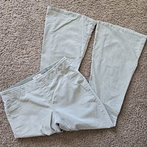 💫 Free People Green Still Pond High Rise Pull-On Cord Flare Corduroy Pants